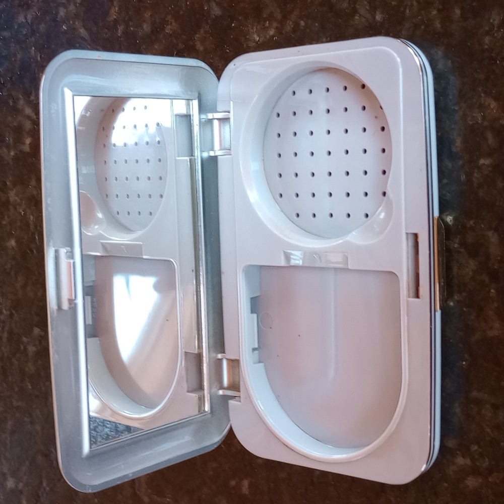 Mary Kay compact